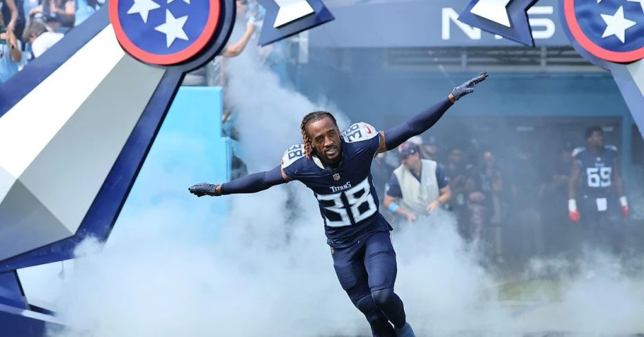 Lorenzo Carter retires, L’Jarius Sneed knee cleanup, other highlights from Titans press conference