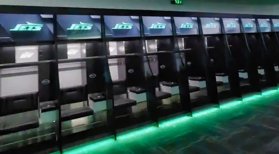 NFL Fans Have Plenty To Say About The New York Jets’ Insane New State-Of-The-Art Locker Room That Even Includes A Barber Shop