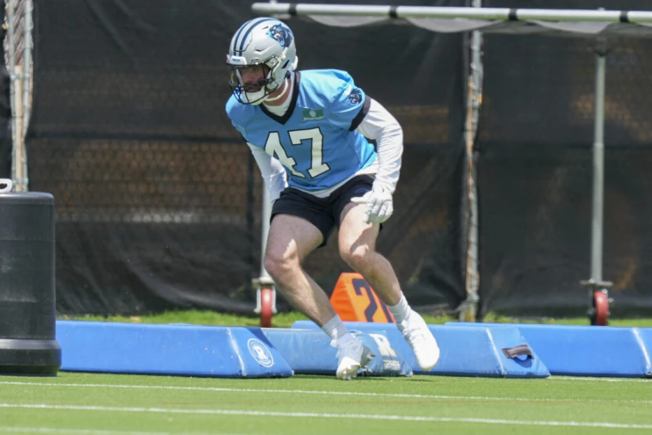 Panthers To Release LB Josey Jewell