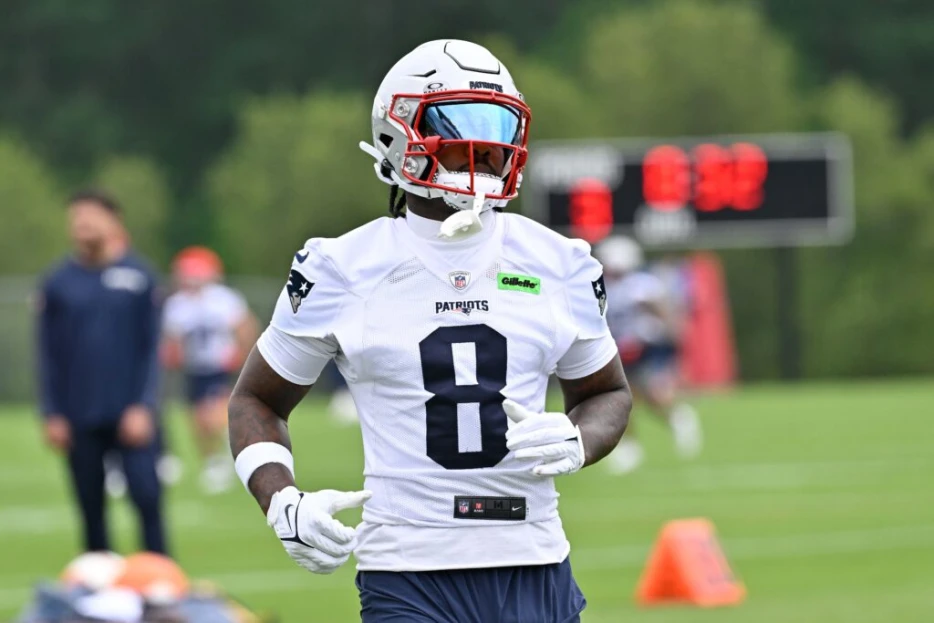Patriots WR Stefon Diggs Receives Full Medical Clearance