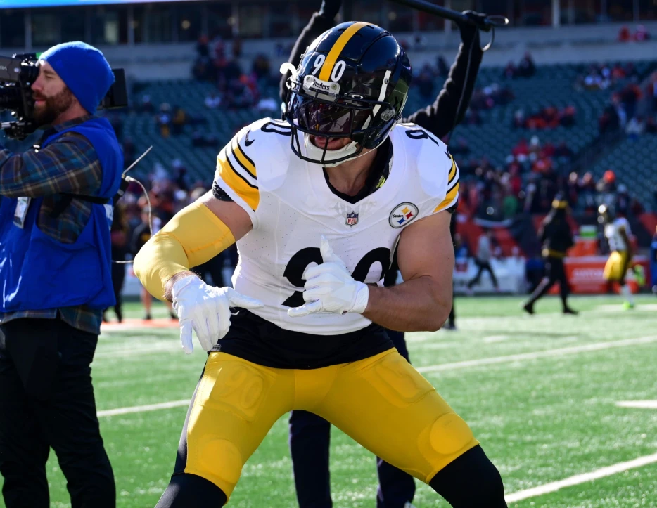T.J. Watt Officially Signs Record-Breaking Deal with Steelers: ‘It’s Going to Be a Special Year’