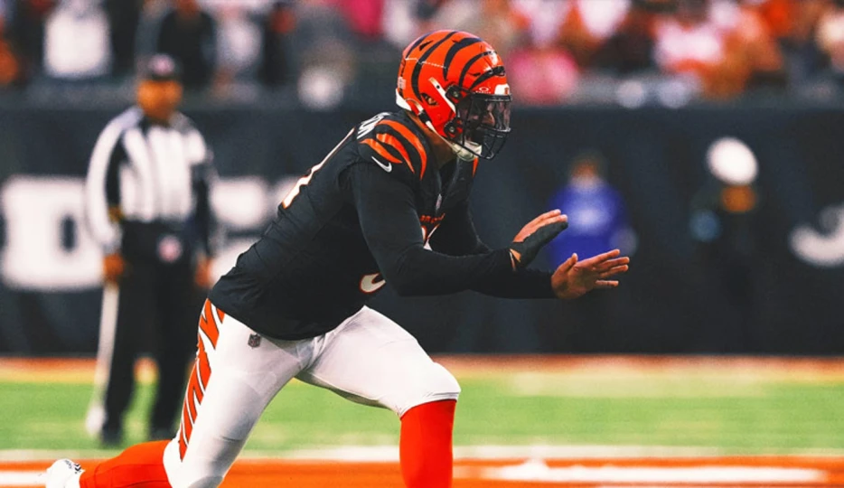 Trey Hendrickson Posts Florida Highway Photo Amid Bengals Contract Holdout