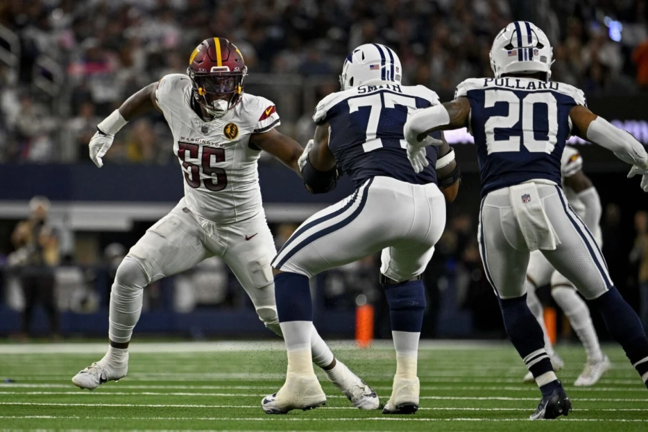 Browns Claim DE K.J. Henry Off Waivers From Eagles