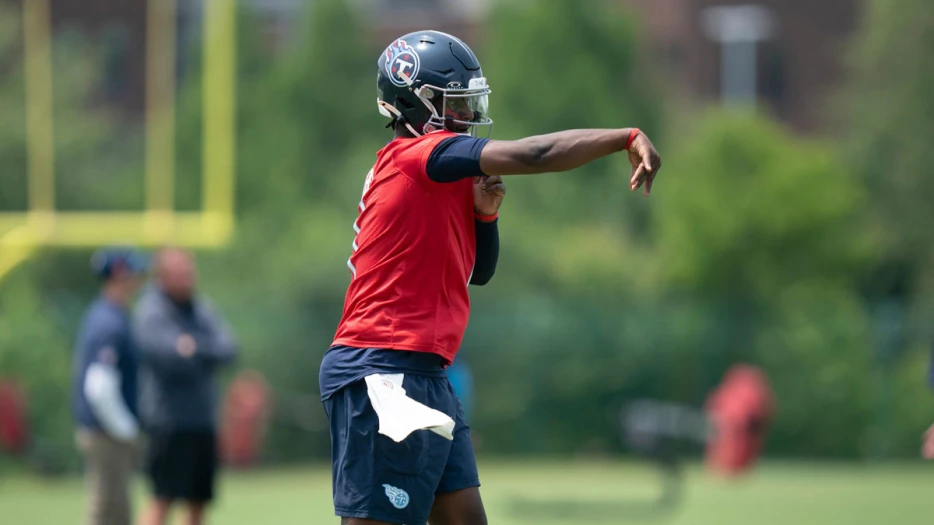 Cam Ward ‘on fire’ to start Titans training camp