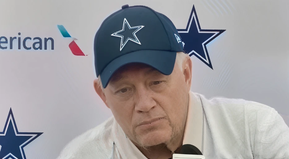 Dallas Cowboys Owner Jerry Jones Doesn’t Even Know The Name Of His Best Player