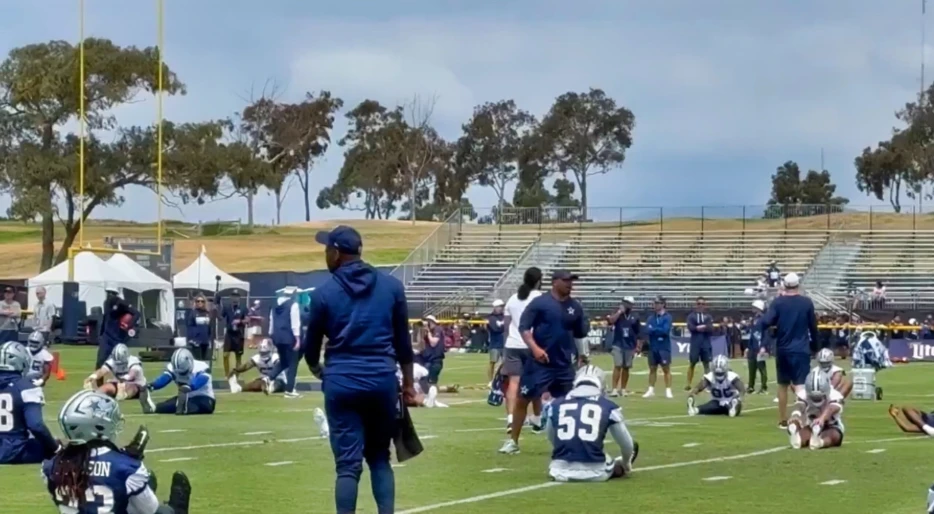 “Good…Hopefully Jerry Sees That”: Everyone Noticed The Same Unusual Thing About The First Practice At Dallas Cowboys Training Camp (VIDEO)