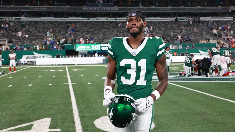 Panthers sign son of NFL legend