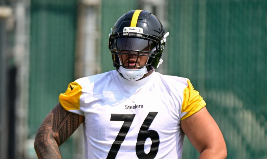 Steelers OT Troy Fautanu Provides Encouraging Injury Update