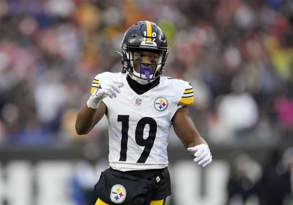 Three Questions as the Pittsburgh Steelers Report to Camp