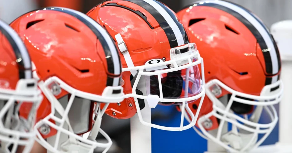 Browns have a spiffy new helmet, uniform: Where do they fit in team history?