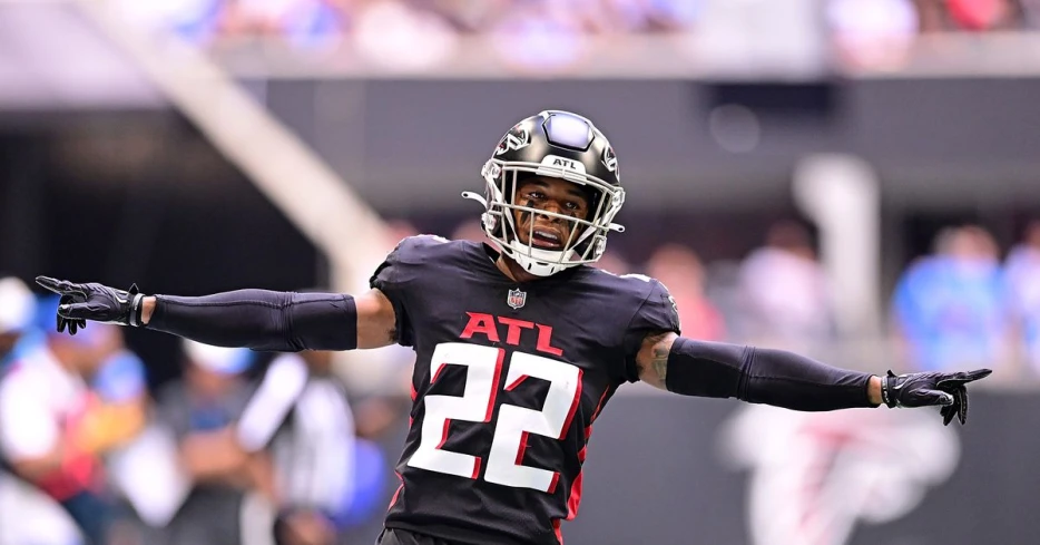 Dolphins bring back veteran CB Cornell Armstrong after Artie Burns’ season-ending injury is confirmed
