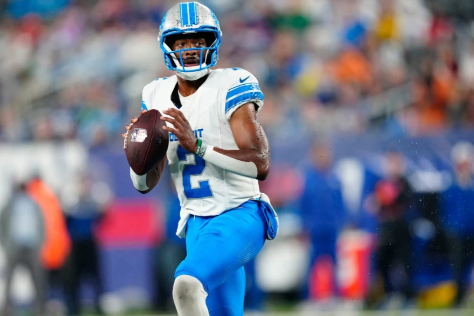 NFC Notes: Hendon Hooker, Caleb Williams, Bears, Lions, Packers