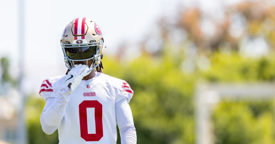 49ers injury updates: Renardo Green leaves practice with an apparent hamstring injury