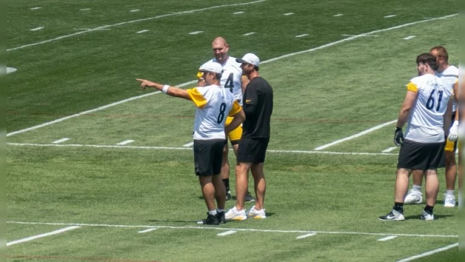 Analyst Sees Aaron Rodgers Experiment As ‘Huge Disaster’ For Steelers