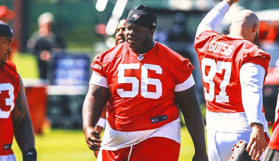 Bucs' Desmond Watson, NFL's Heaviest Player, Placed on Non-Football Injury List