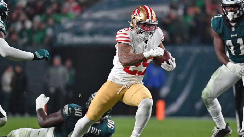Chiefs’ Elijah Mitchell has perfect reaction to joining Patrick Mahomes