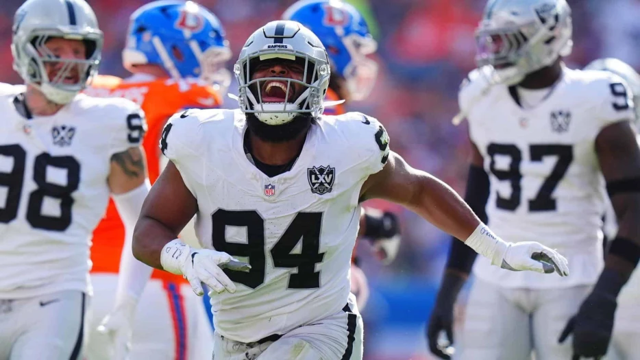 Could Cowboys land Christian Wilkins after stunning release?