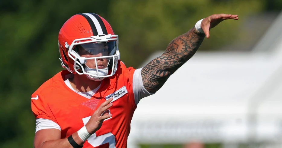 Daily Dawg Chow 7/25: Browns news, Helmet-reveal reactions and is the starting QB emerging? More