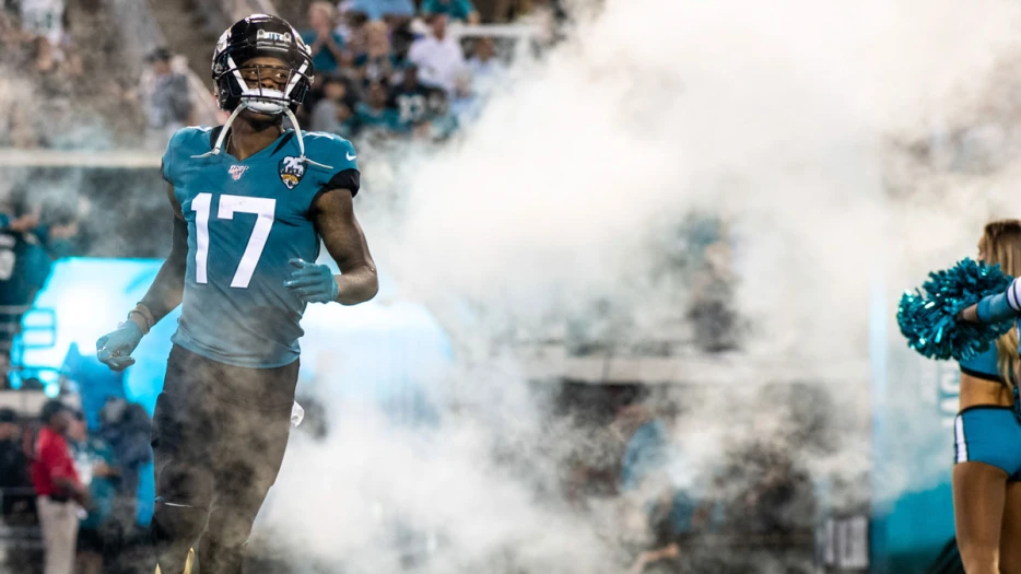 Falcons sign ex-Jaguars, Chargers wide receiver