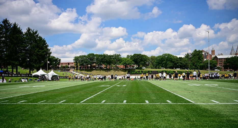 Heat of Latrobe Ignites Training Camp Competition For the Steelers