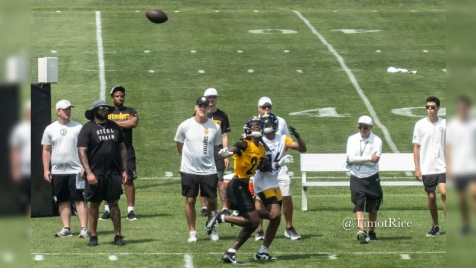 Chuck Clark’s Ability To Play Deep Safety ‘To Be Determined’, Mike Tomlin Admits
