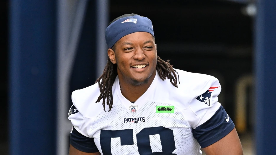 Mike Vrabel Impressed By ‘Quick-Learner’ Patriots Rookie