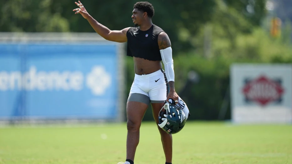 Jihaad Campbell moving up Eagles depth chart upon injury return