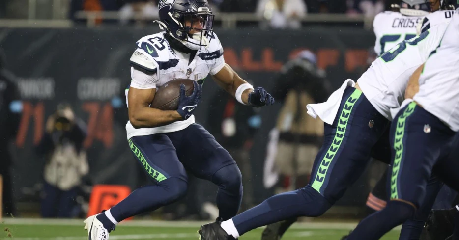Pre-Snap Reads 7/27: Seahawks depth tested immediately with McIntosh injury