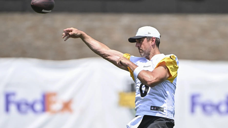 Steelers’ Aaron Rodgers pays tribute to his ‘incredible wife’