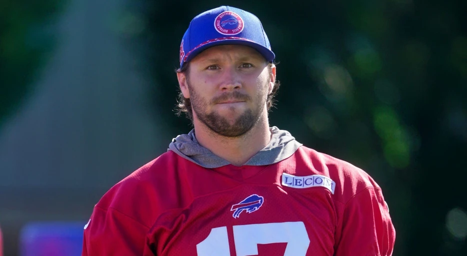 Buffalo Bills Superstar Pass-Catcher Raises Major “Red Flag” Amid Brutal Injury Update