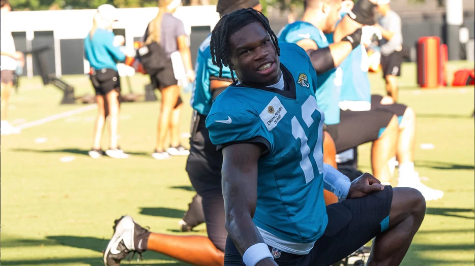 Jaguars’ Travis Hunter will play both ways during Friday’s training camp scrimmage