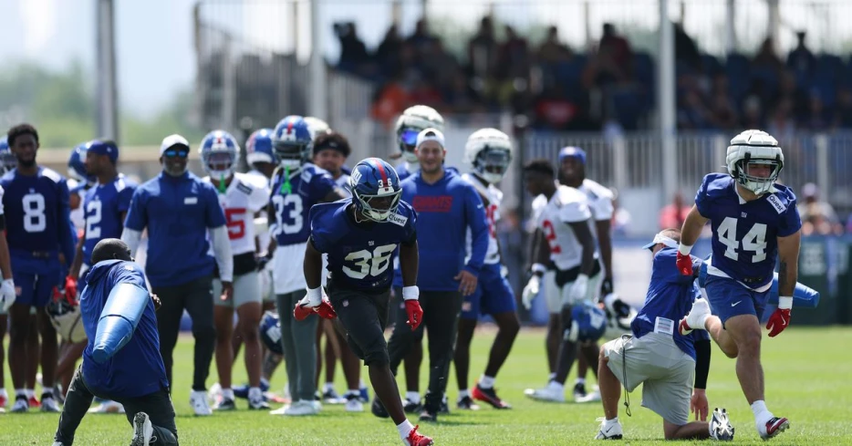 Line play is the highlight of Giants’ first padded practice
