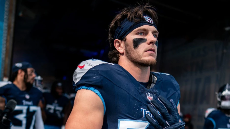Patriots’ Free Agent Signing Gushes Over New-Look Linebacker Room