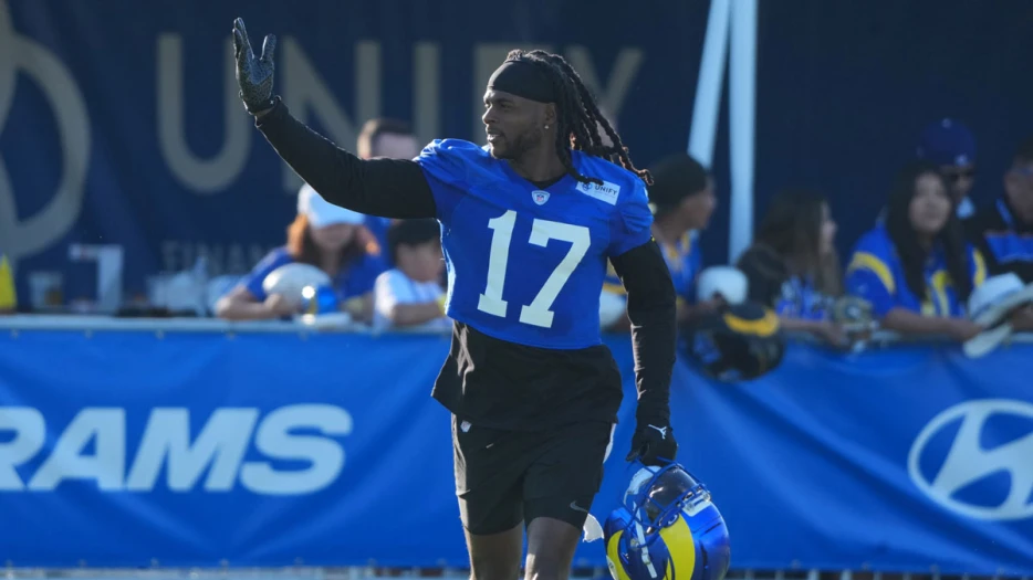 Rams’ Davante Adams teases 2,000-yard goal to Kay Adams