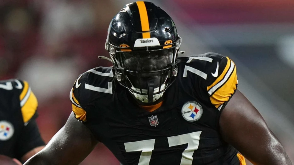 The Steelers Can’t Afford to See Jones Out for Even a Short Time