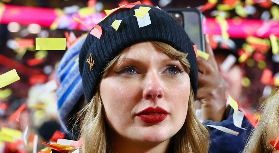 Travis Kelce Needs To Watch Out After Cowboys Superstar Admits He Hasn’t Washed His Hand Since Shaking Taylor Swift’s