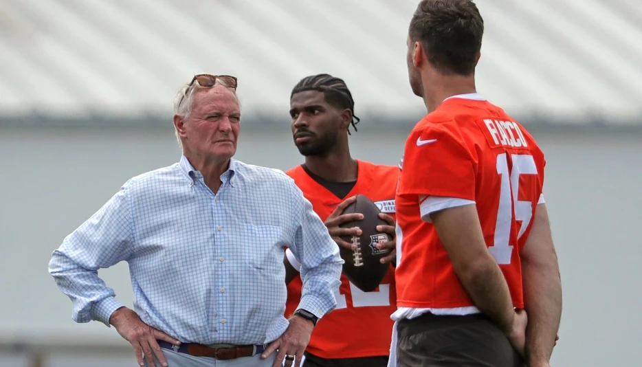 Browns Owner Just Made It Pretty Clear He Didn’t Have Anything to do With Drafting Shedeur Sanders