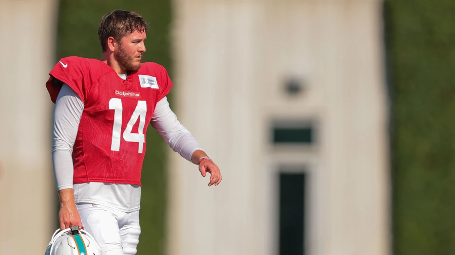 Dolphins’ Quinn Ewers draws 5-word assessment from Tua Tagovailoa