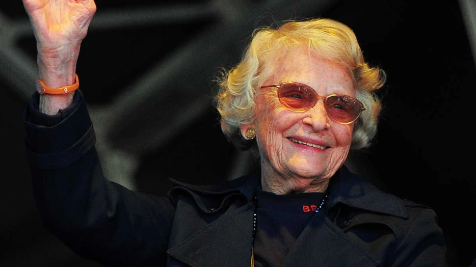 How will the Chicago Bears honor Virginia McCaskey and Steve McMichael in the 2025 season?