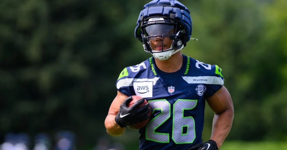 Pre-Snap Reads 7/30: Seahawks showing commitment to ground game