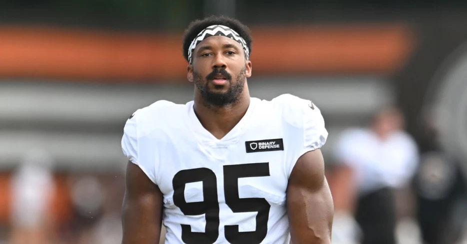 Steelers fans chant ‘F—k Myles Garrett’ during The Pat McAfee Show