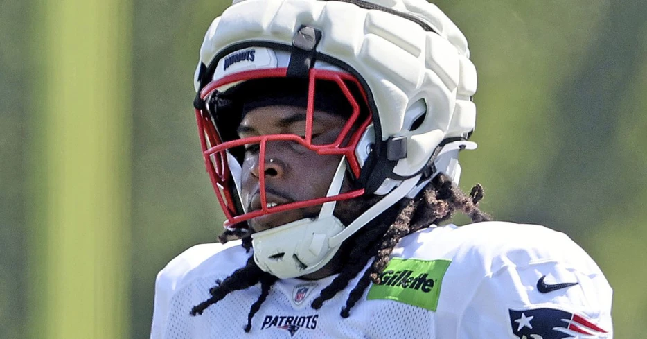 Caedan Wallace explains challenges of moving from tackle to guard
