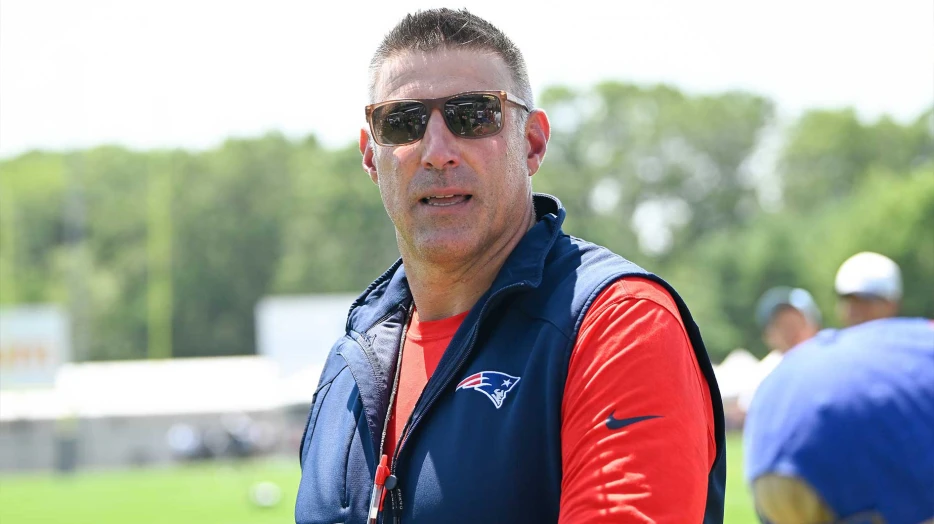 Patriots CEO Robert Kraft reveals surprising moment he wanted Mike Vrabel to coach
