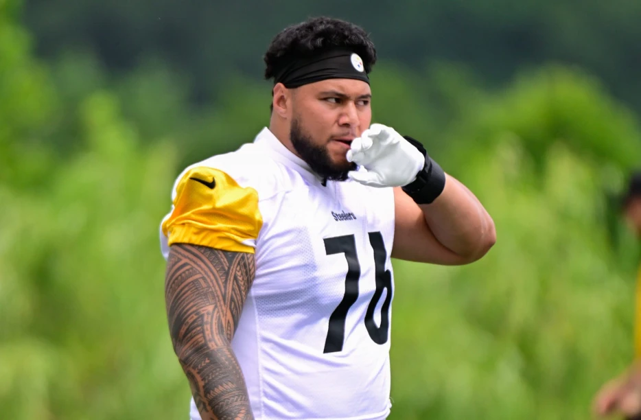 Steelers Camp Takeaways: Troy Fautanu Shines, Rookies Get Humbled