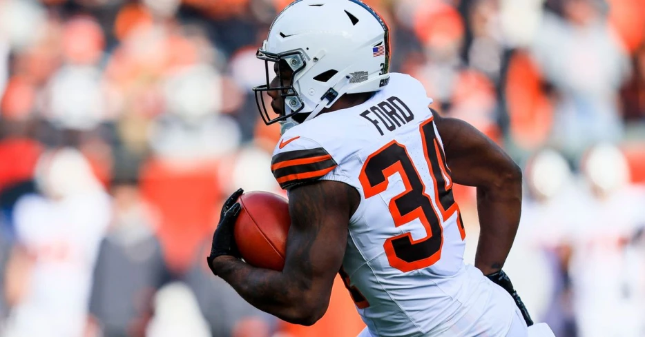 Daily Dawg Chow 8/1: Browns news, WR Chase Cota signed, Madden rankings released and Jerome Ford the starter? More