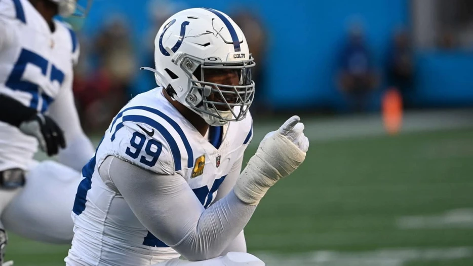 DeForest Buckner misses Colts practice with concerning injury