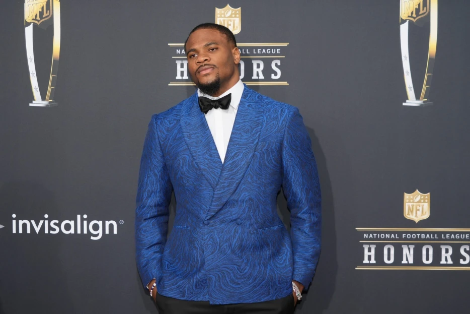 Future Eagle Micah Parsons Officially Requests Trade Out of Dallas