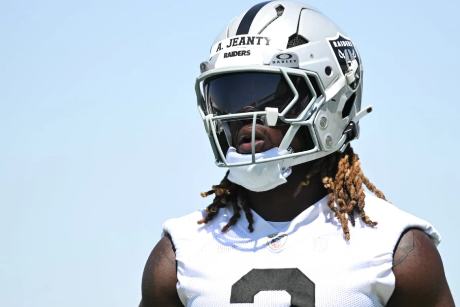 Las Vegas Raiders RB Ashton Jeanty’s Preparation Compared to NFL Star