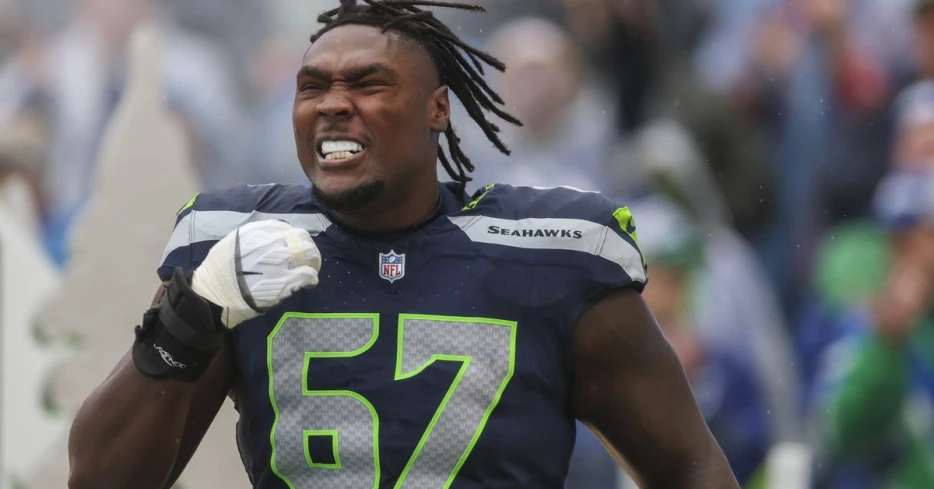 Pre-Snap Reads 8/1: Are we concerned about the Charles Cross injury news?