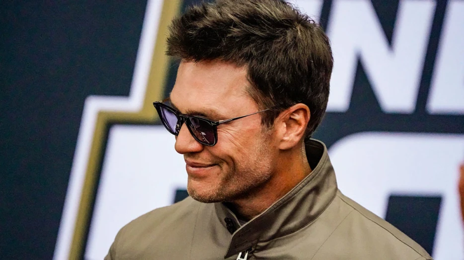 Tom Brady makes first practice appearance as Raiders minority owner
